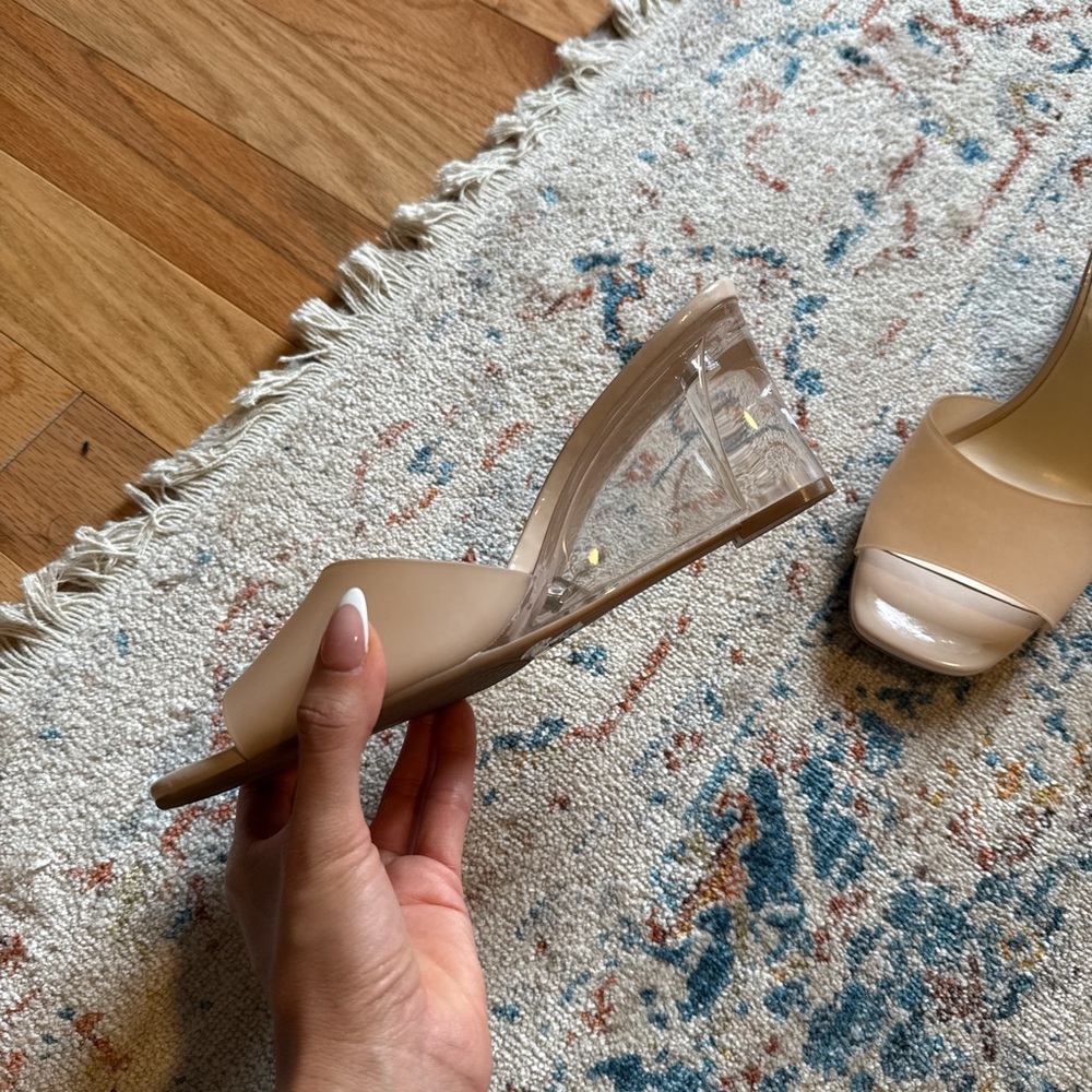 Jessica Simpson Nude Tan Clear Wedge Mules - Picture 2 of 3